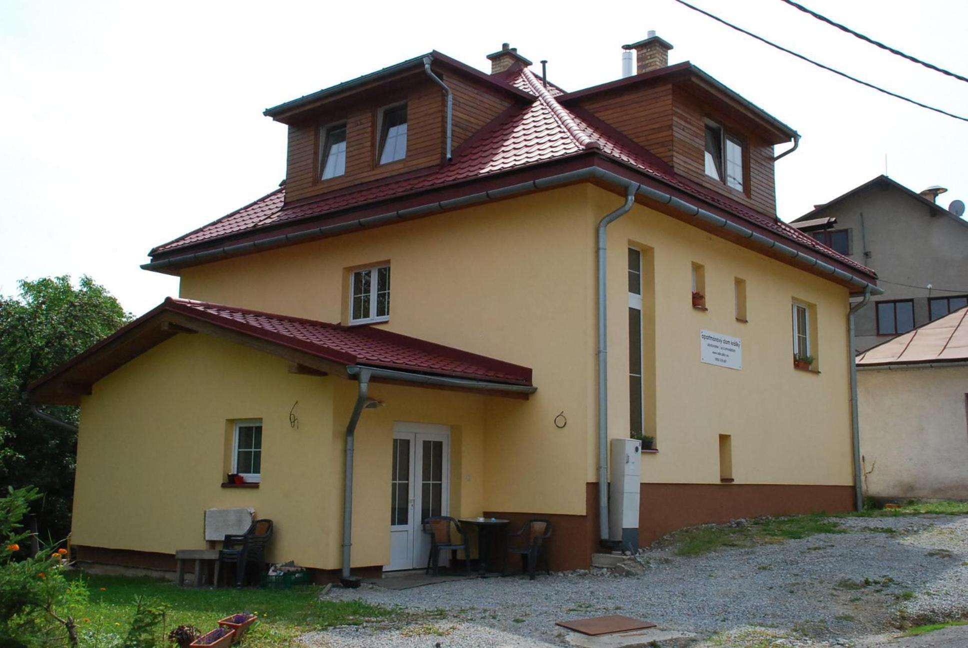 Apartmanovy Dom Králiky Exterior photo