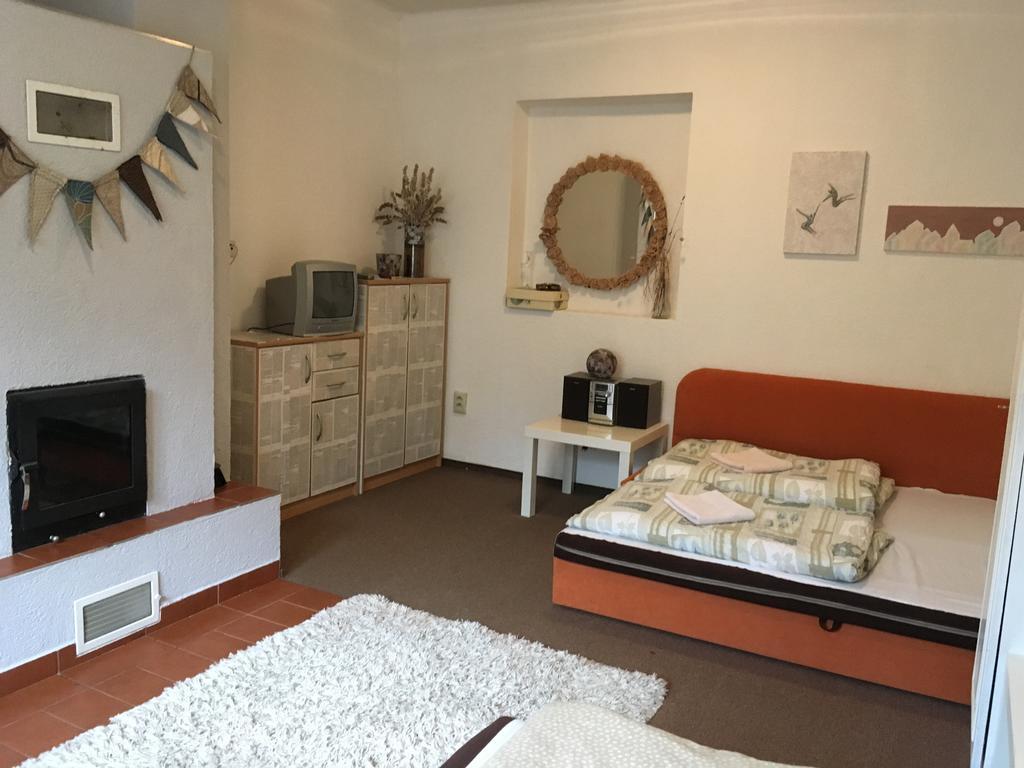 Apartmanovy Dom Králiky Exterior photo